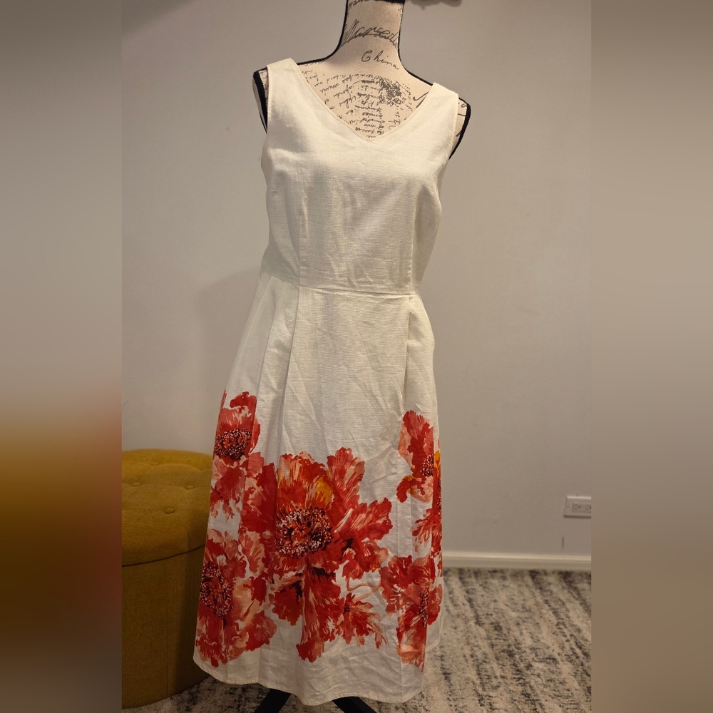 Lands Ands Flloral Sleeveless Dress. Size 8